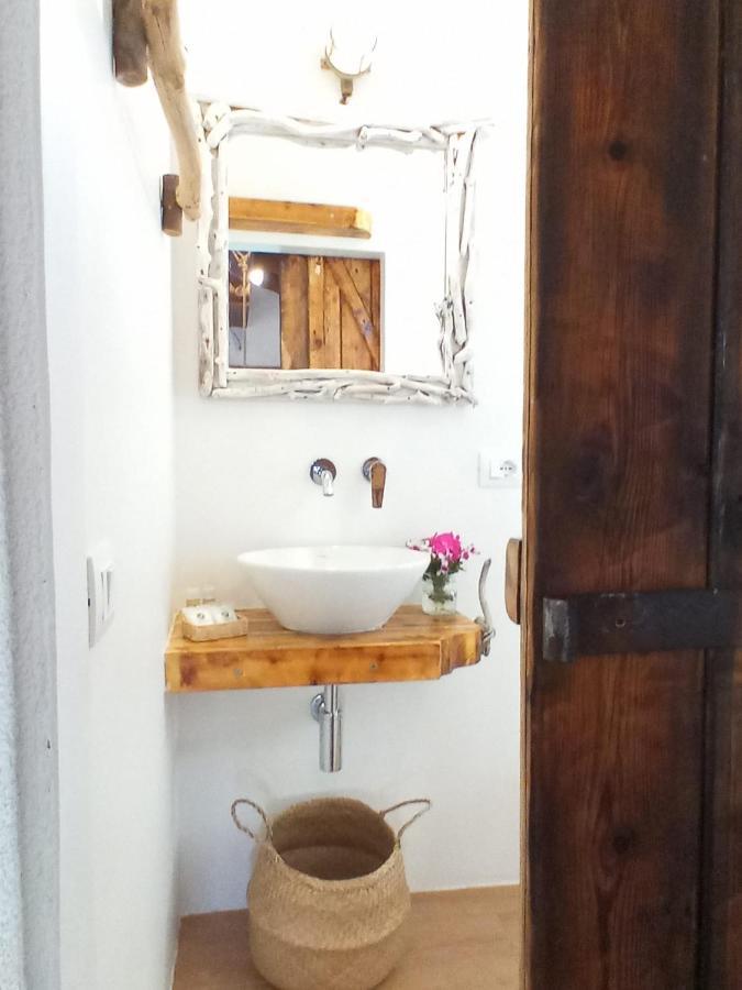 Deppy Cottage Porto Columbu - Perd'E Sali 外观 照片