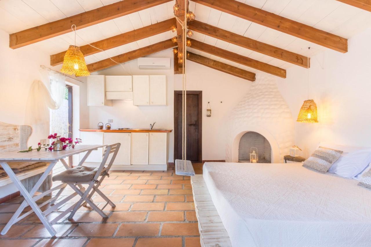 Deppy Cottage Porto Columbu - Perd'E Sali 外观 照片